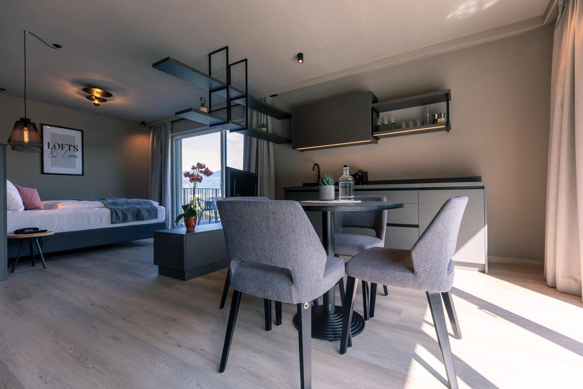 Belia Lofts - Adults Only - Apartments Appiano Sulla Strada Del Vino Exteriér fotografie
