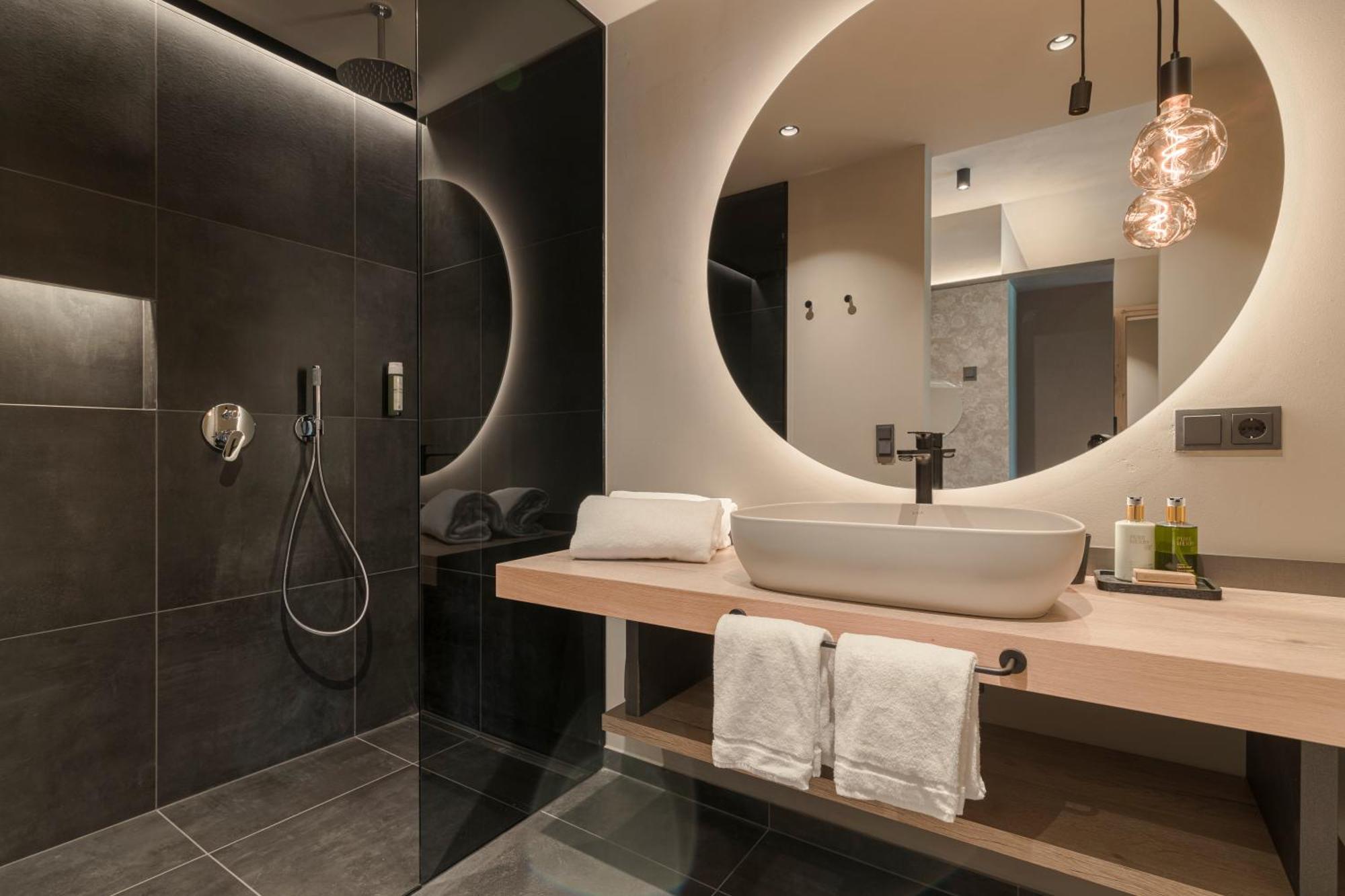 Belia Lofts - Adults Only - Apartments Appiano Sulla Strada Del Vino Exteriér fotografie